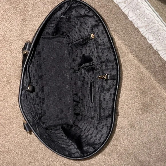 Michael Kors Jet Set Tote - Picture 3 of 3